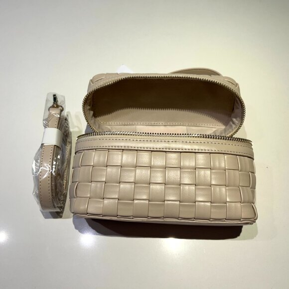 NWT Ann Taylor Woven Makeup Case - Sands Edge - Picture 5 of 9